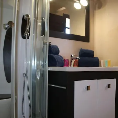 Erfou, 7 Au Village Naturiste Couple Only 리야드